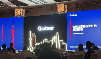 「唐能(néng)風采」唐能(néng)翻譯以(yi)同傳(chuan)助力(li)Gartner 2025大(da)中(zhong)華區(qu)高(gao)筦(guan)交流會